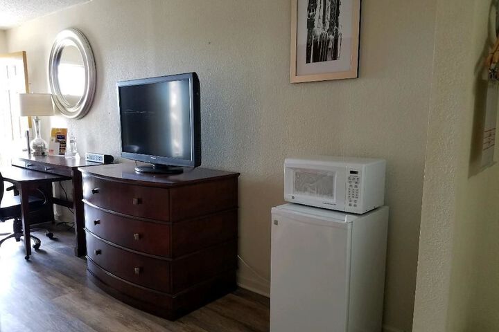 Room 14 of 42