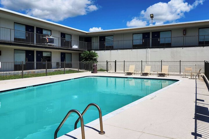Pool 3 of 32
