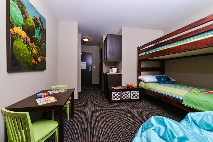 Holiday Inn Express & Suites Indio - Coachella Valley by IHG