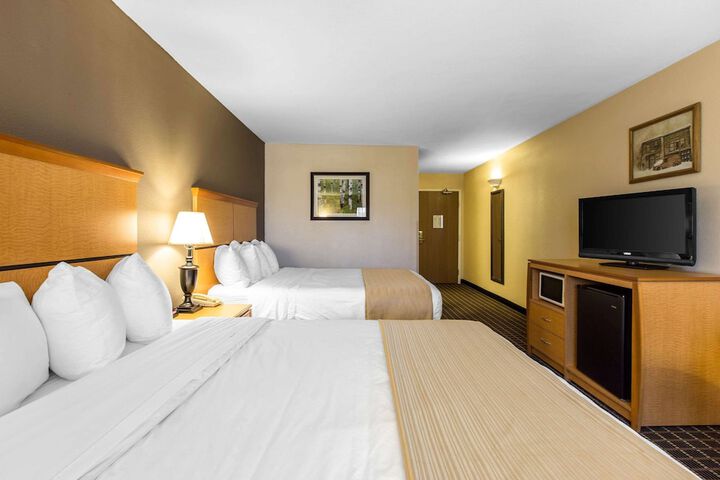 Quality Inn & Suites Silverthorne - Copper Mountain