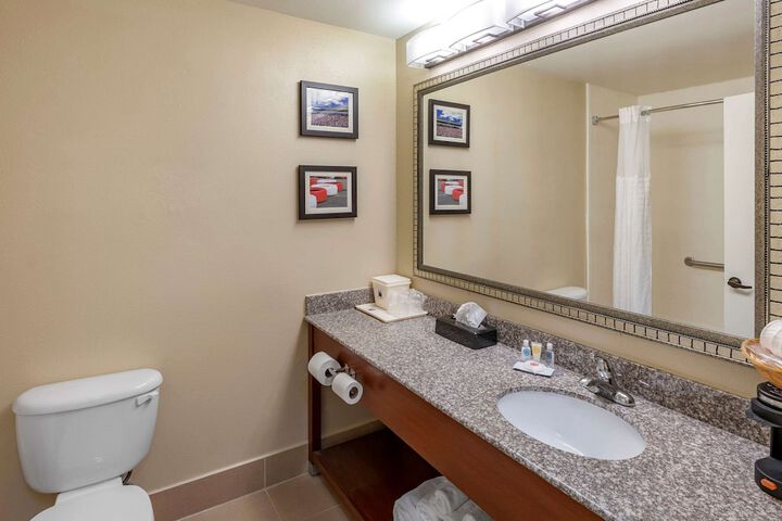 Room 15 of 34
