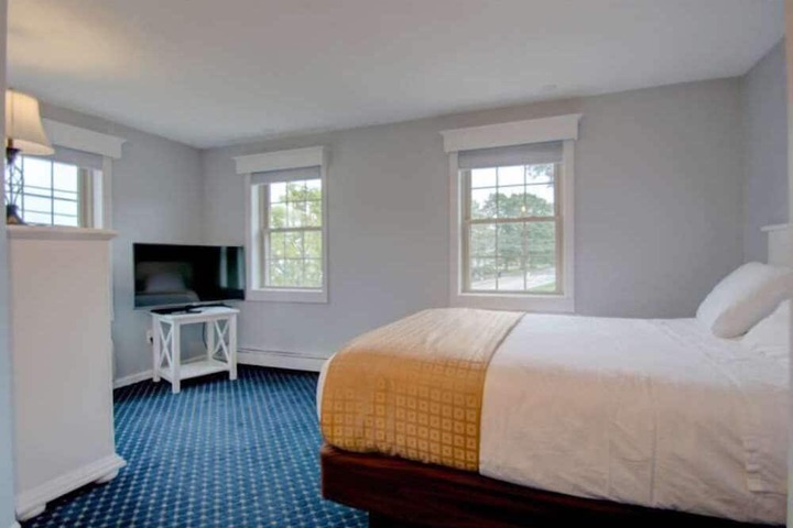 Room 50 of 131