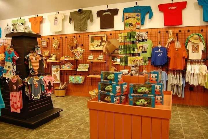 Gift Shop 84 of 86