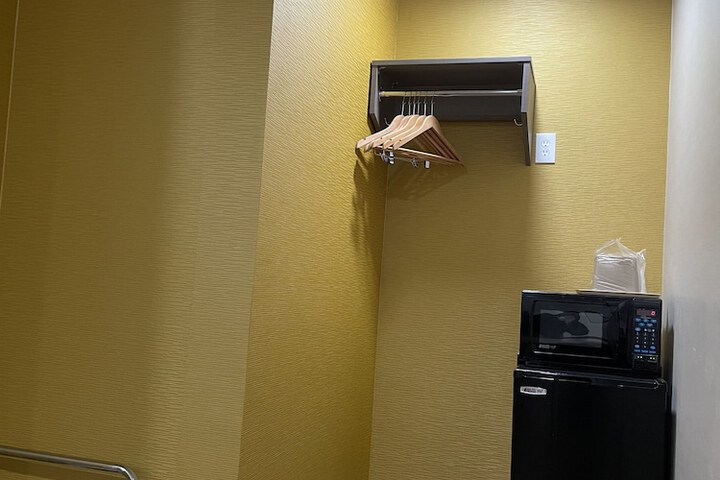Room 20 of 24