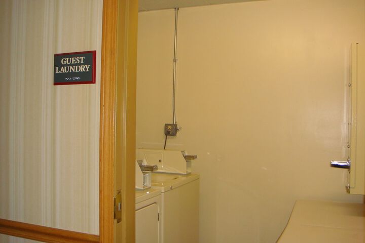 Room 16 of 24