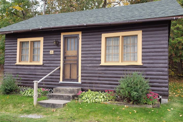 Hotel Exterior 201 of 215