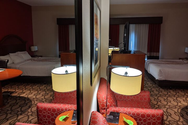 Room 29 of 48