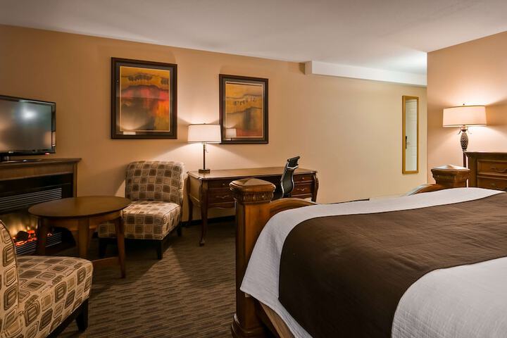 Room 34 of 65