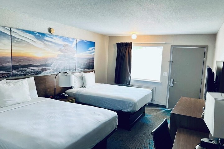 Room 12 of 23