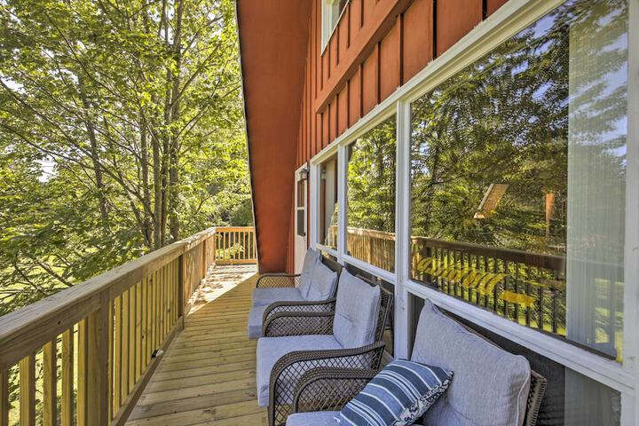 A-frame Cabin w / Private Boat Dock!