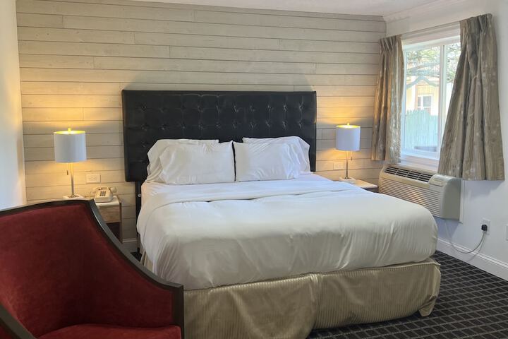 Rocky River Inn