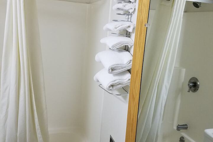 Room 12 of 26