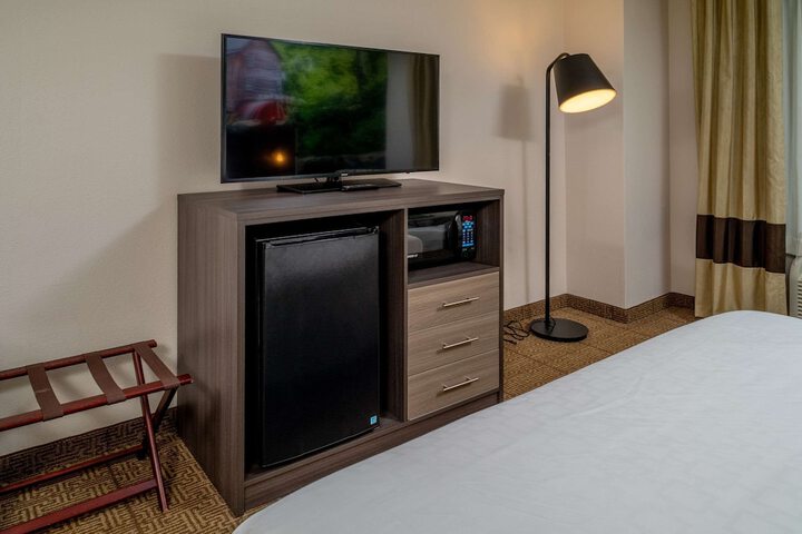 Room 28 of 36
