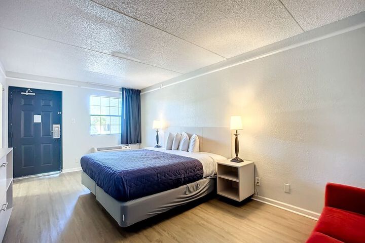 Room 41 of 66