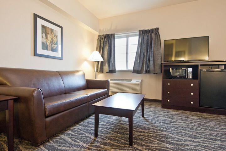 Cobblestone Inn & Suites - Boone