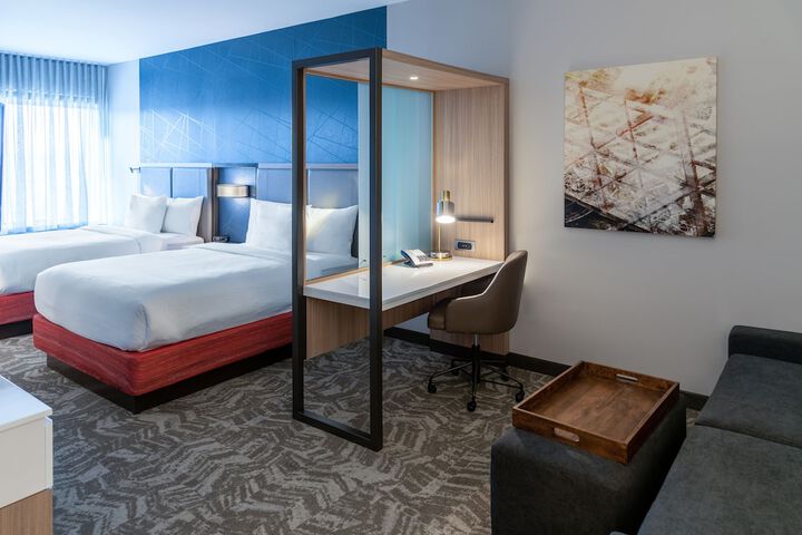 Room 16 of 36