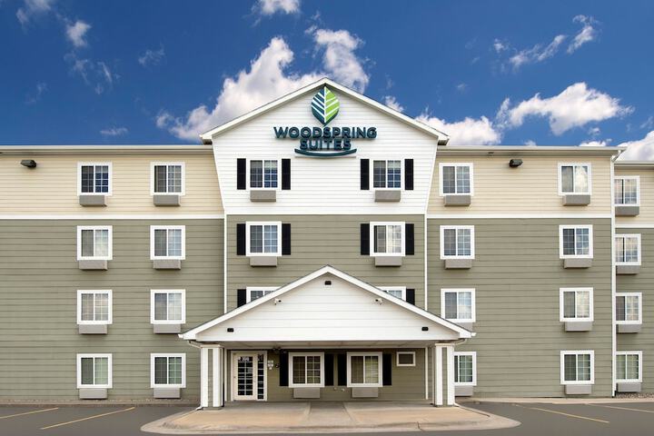 Hotel 7 of 39