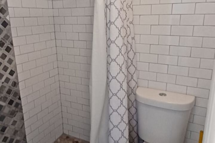 Room 50 of 77