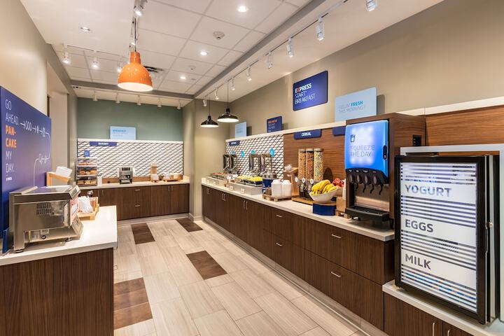 Holiday Inn Express & Suites Moreno Valley - Riverside by IHG