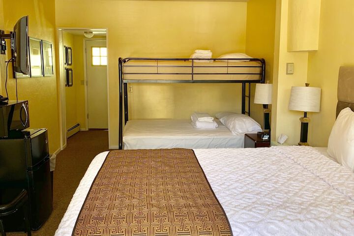 Room 80 of 187