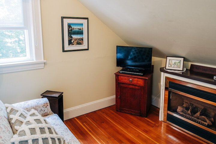 Room 26 of 50