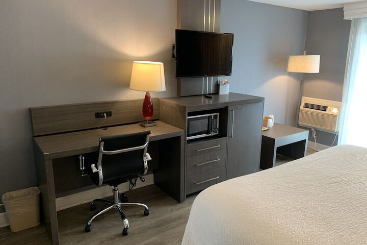 Super 8 by Wyndham Sturbridge