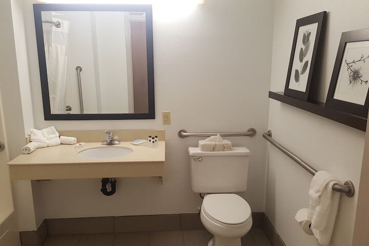 Country Inn & Suites by Radisson Bryant (Little Rock), AR