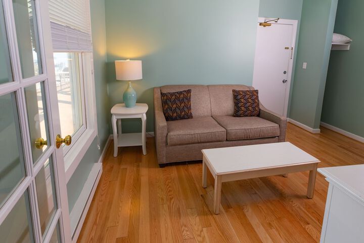 Room 40 of 119