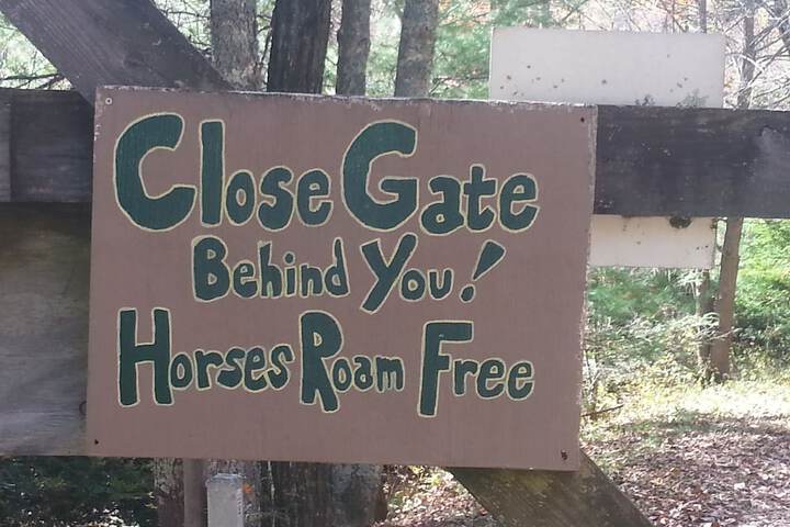 Arrowmont Stables & Cabins