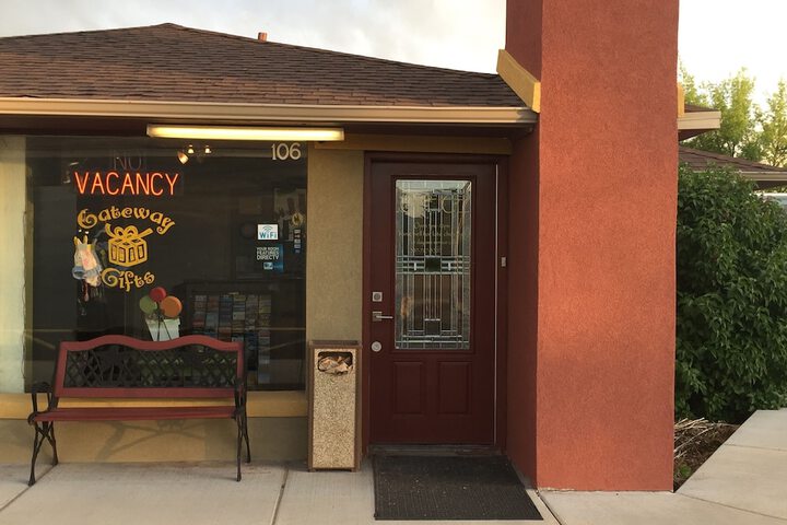 Gateway Inn