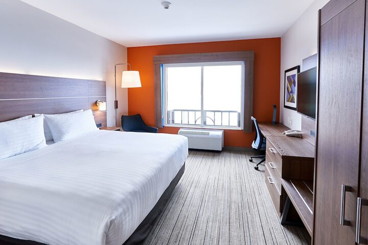 Holiday Inn Express Hotel & Suites Airport Dieppe by IHG