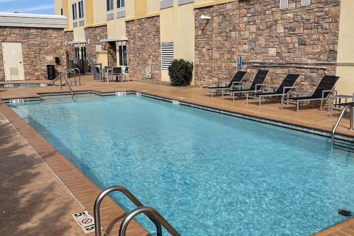 Pool 5 of 34