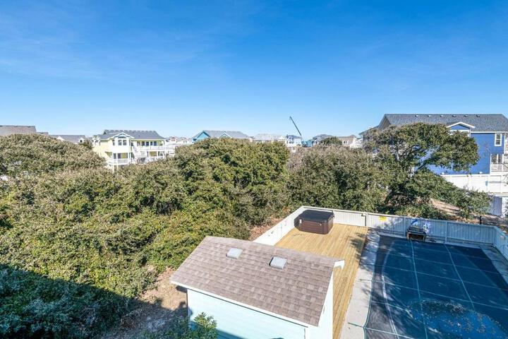 Duck R Way - Poteskeet Ocean View, 260 Yds to Beach, Pool, Hot Tub, Walk to Downtown Duck