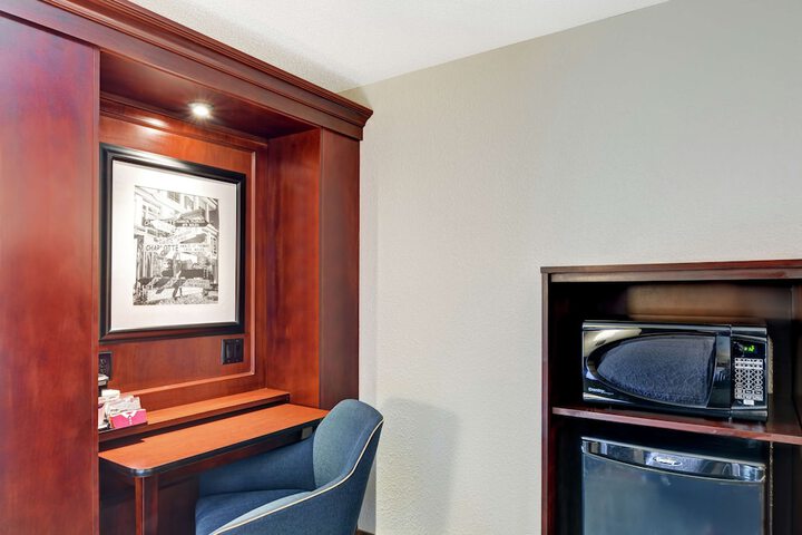 Room 35 of 52