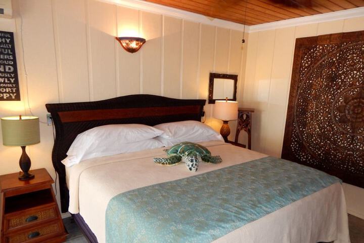 Room 4 of 13