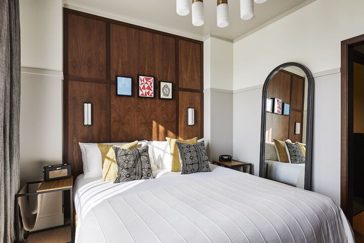 Room 21 of 58
