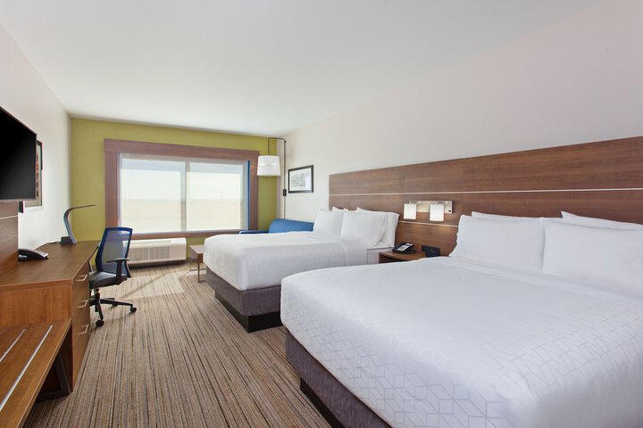 Holiday Inn Express & Suites Moses Lake by IHG
