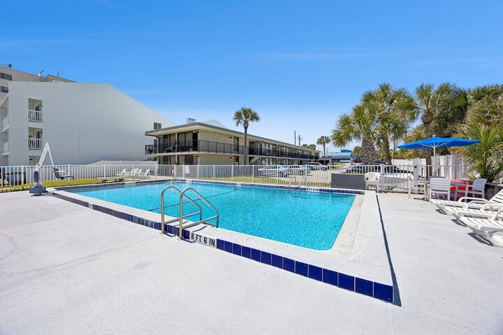 Beachside Motel