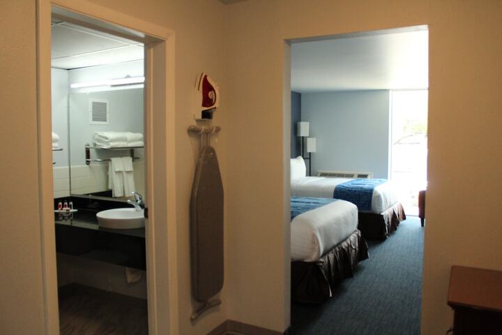Room 6 of 19