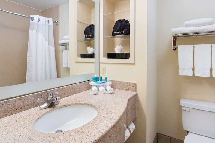 Holiday Inn Express & Suites Midland Loop 250 by IHG