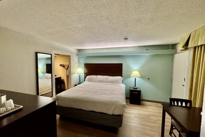 Room 36 of 93
