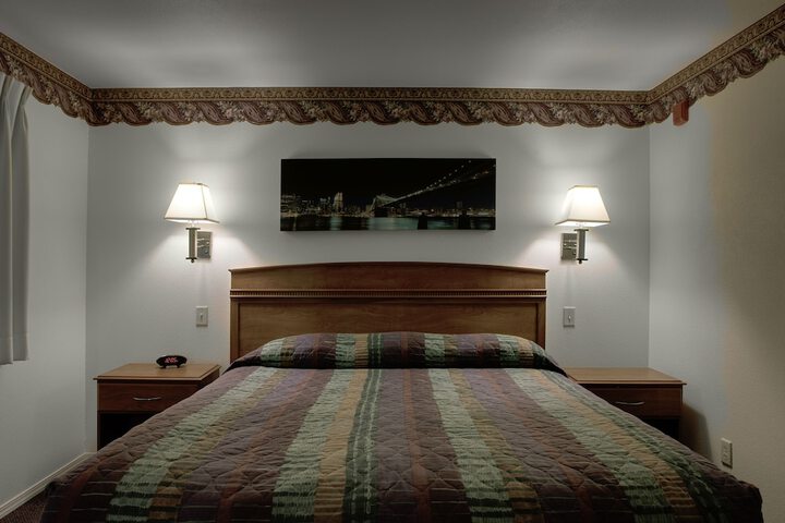 Room 11 of 26