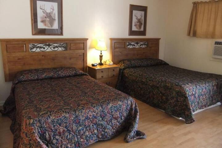 Room 13 of 27