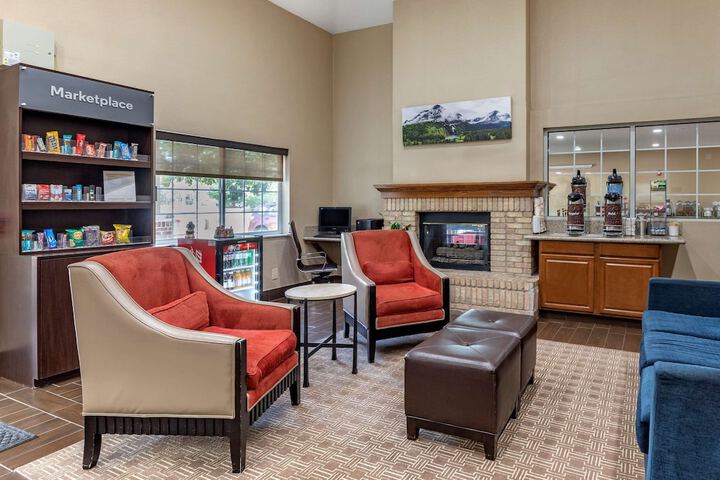 Comfort Suites Fort Collins Near University