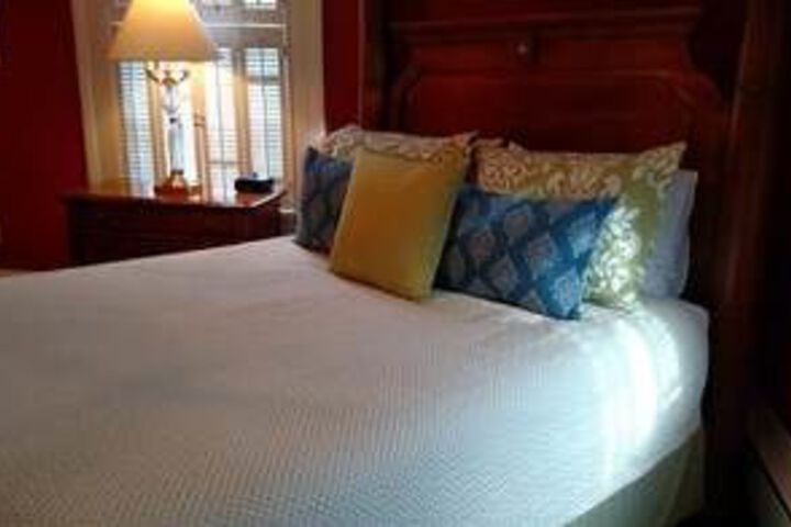The Ashford Inn