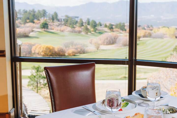 Flying Horse Resort & Club