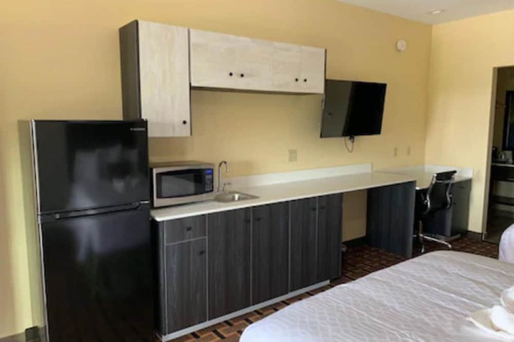 Room 14 of 21