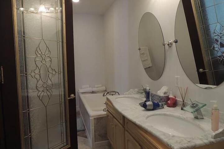 Room 12 of 35