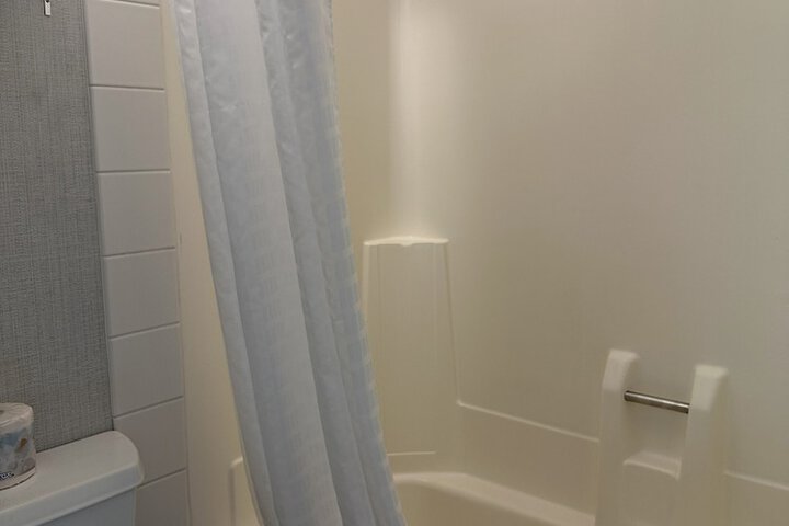 Room 21 of 96