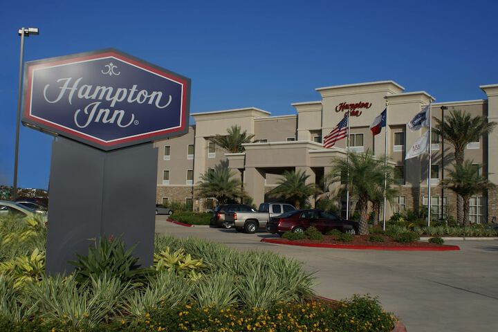 Hotel 2 of 27